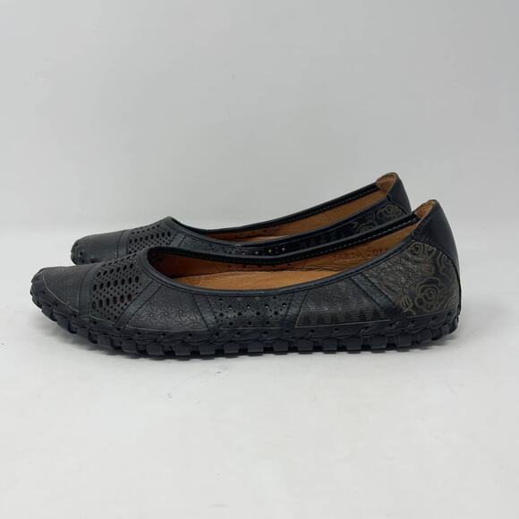 Spring Step Kenyetta Black Gold Perforated Leather Comfort Flat - Picture 4 of 9